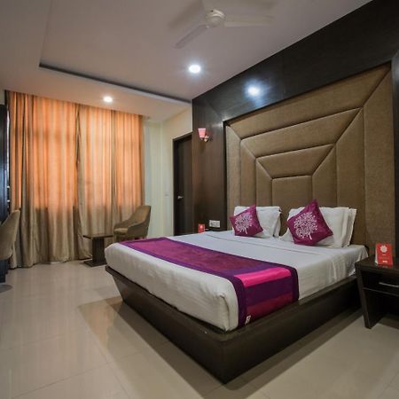 Capital O 1546 The Sensation Hotel Indore Luaran gambar