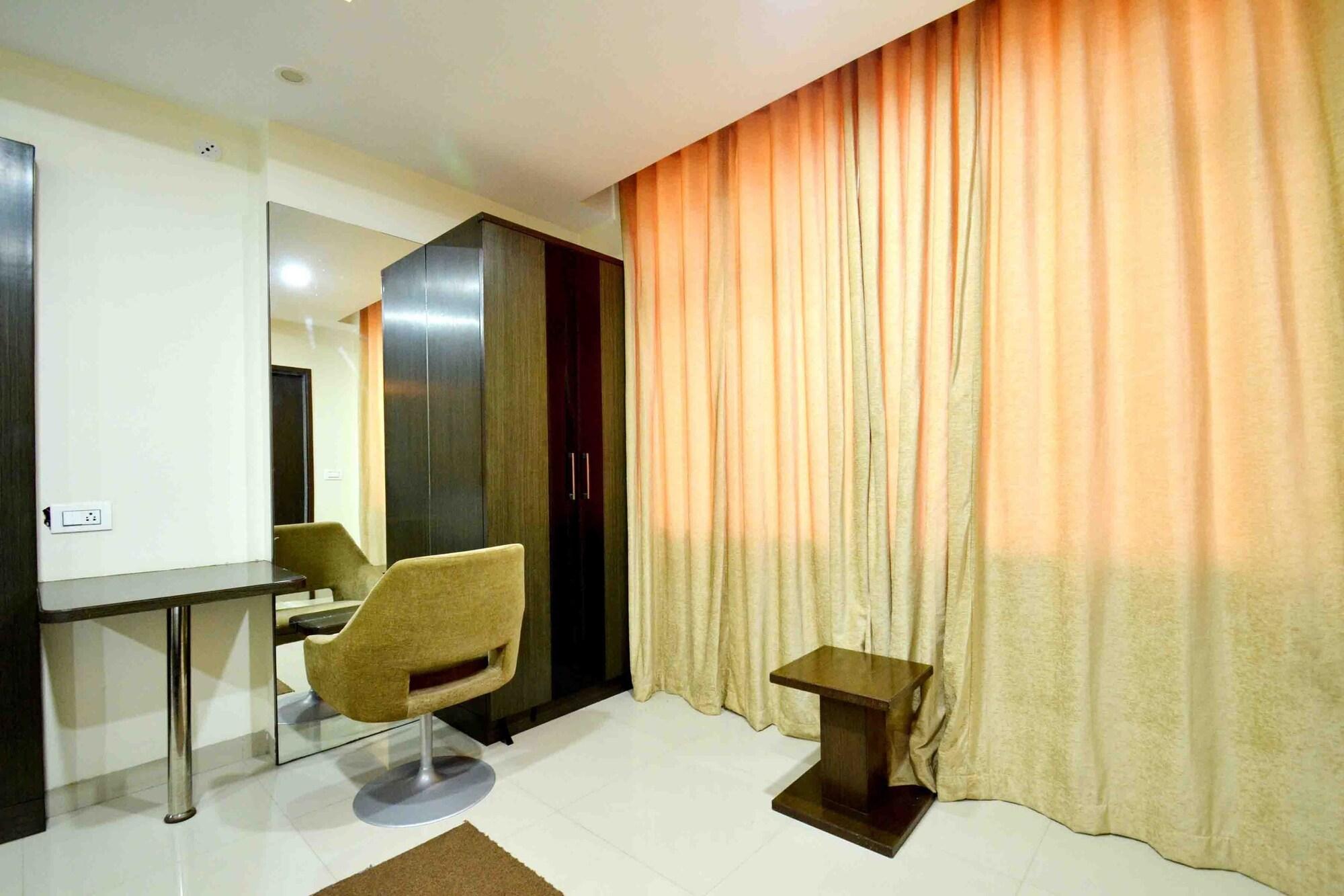 Capital O 1546 The Sensation Hotel Indore Luaran gambar
