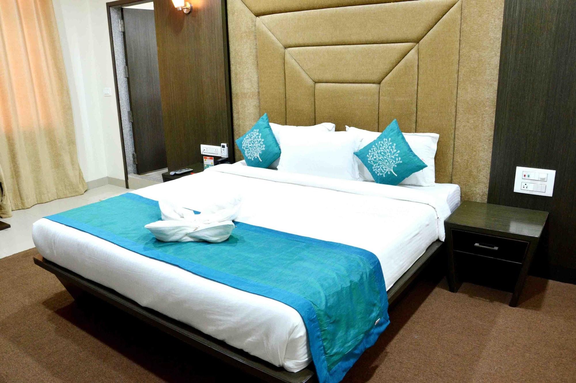 Capital O 1546 The Sensation Hotel Indore Luaran gambar