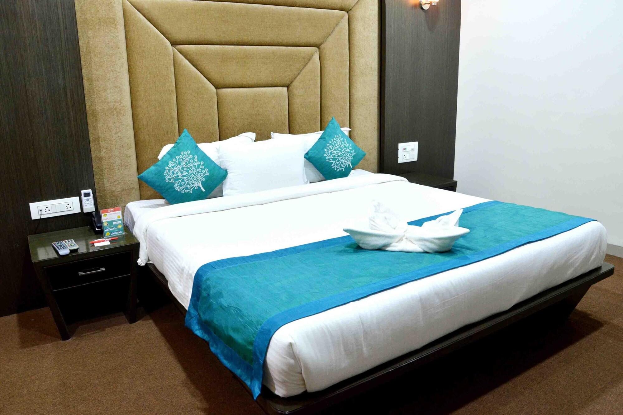 Capital O 1546 The Sensation Hotel Indore Luaran gambar