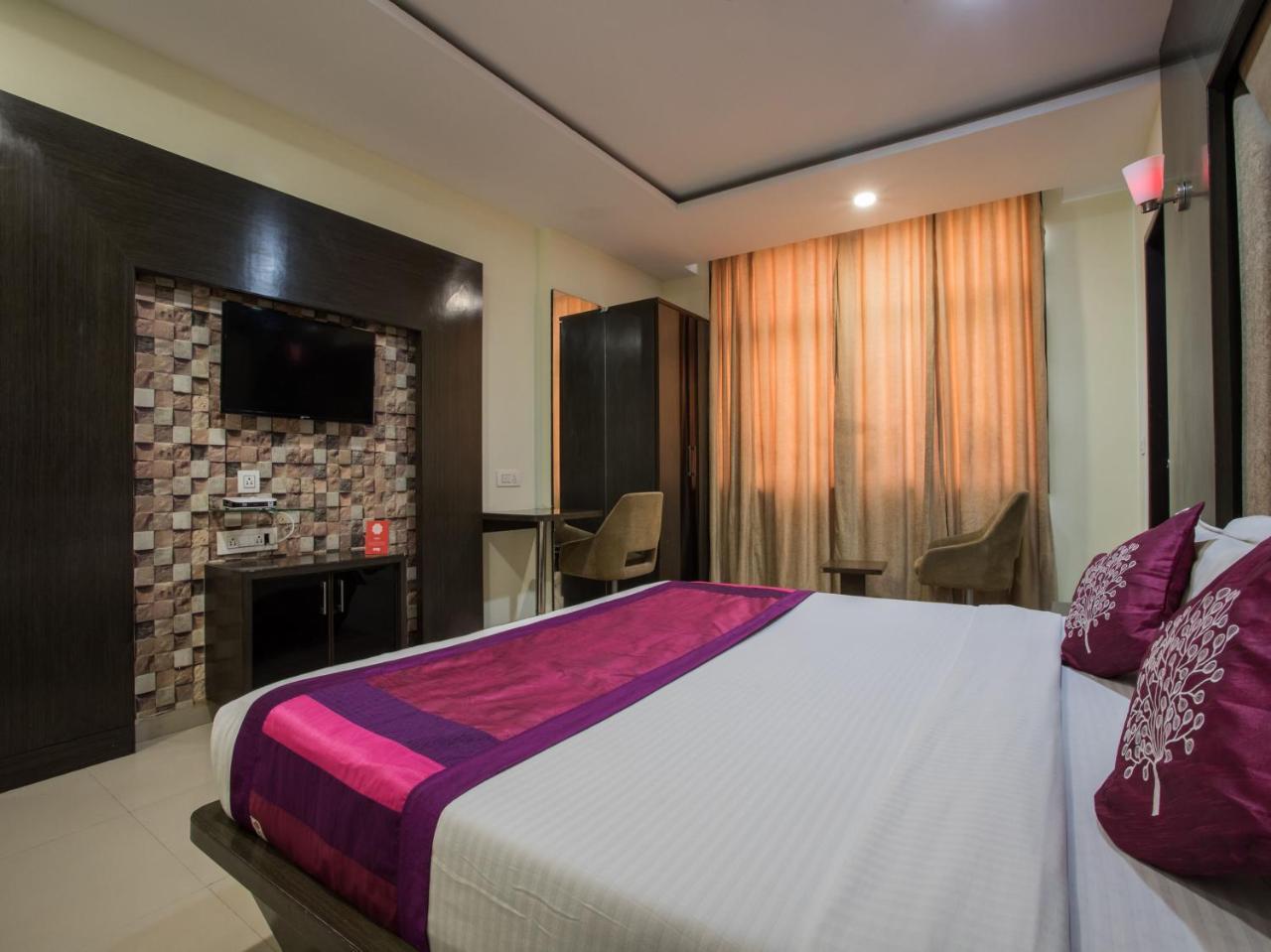 Capital O 1546 The Sensation Hotel Indore Luaran gambar